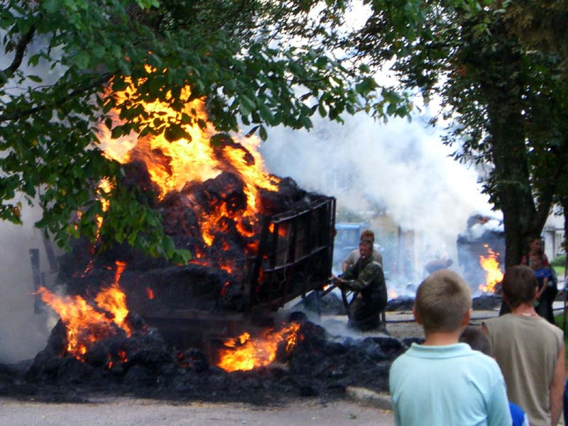 A burning truck in Kintai, September 2005