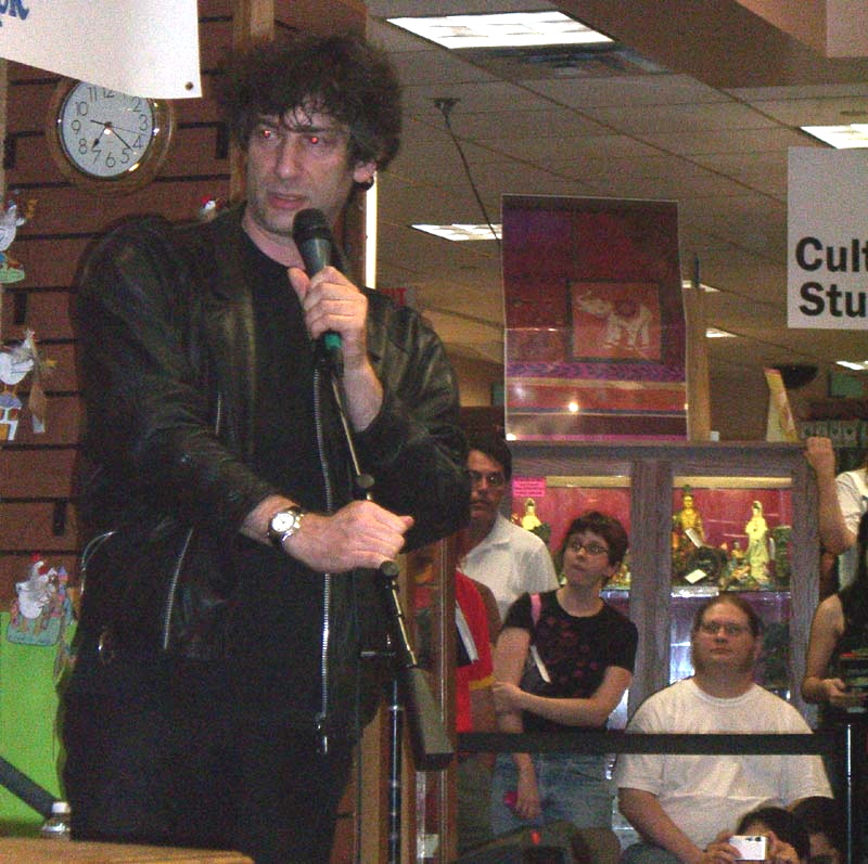 Neil Gaiman book reading at Book People in Austin, TX, September 2005