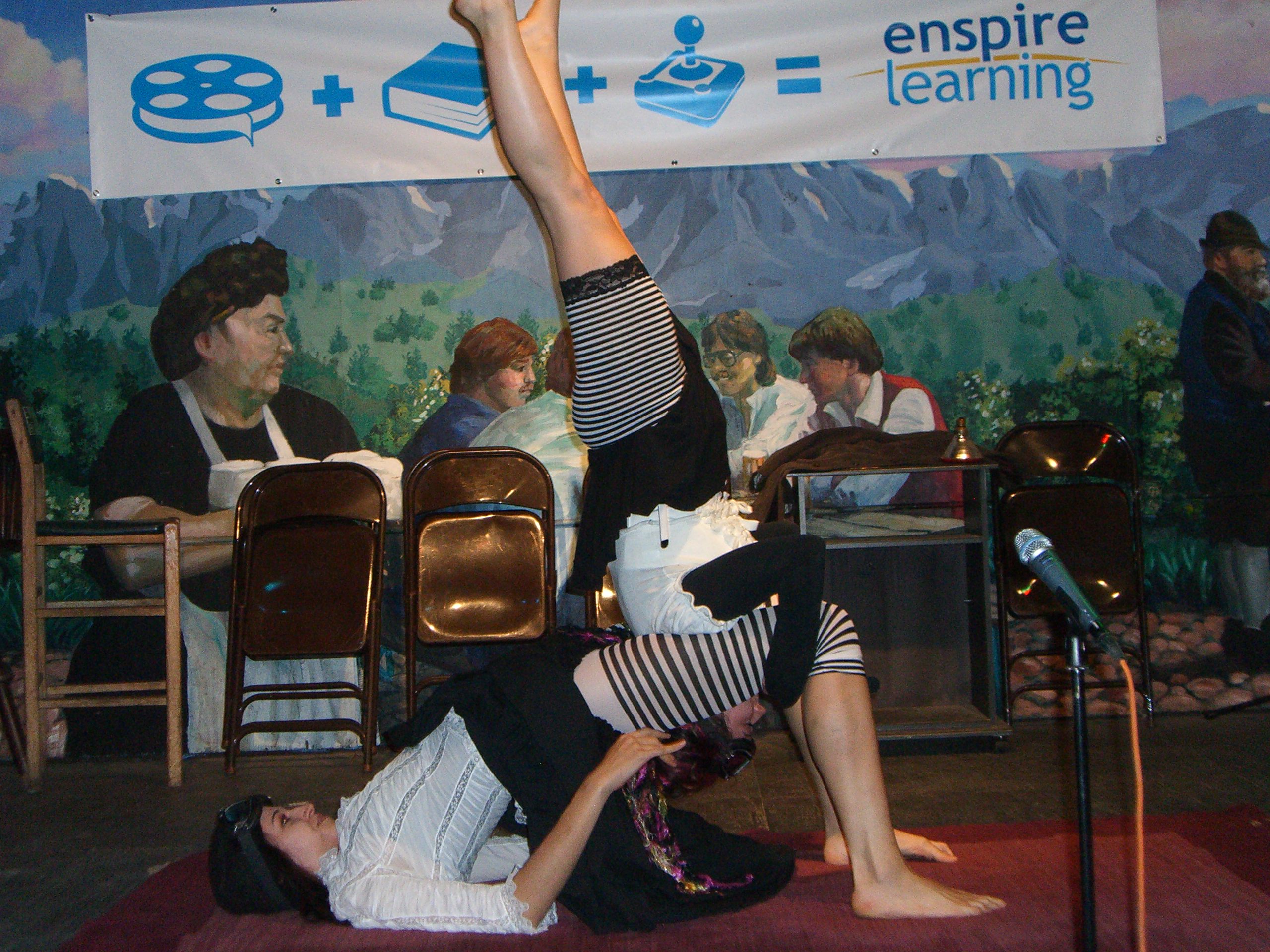 Performance of a two person acrobat troupe Popsy Purvy at the SXSW 2007 Steampunk party
