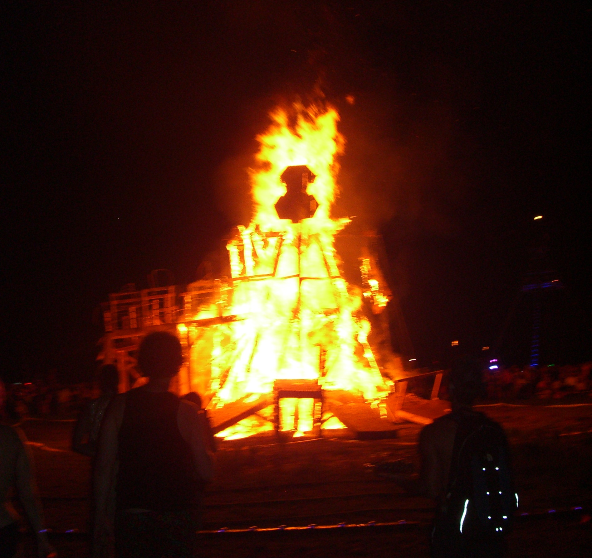 The burning effigy at Burning Flipside 2007