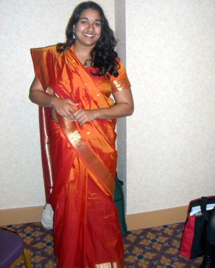Shai in a sari at ApolloCon 2007