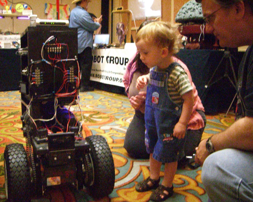 A robot on wheels, made by Eric Lundquist, at the ArmadilloCon 2007