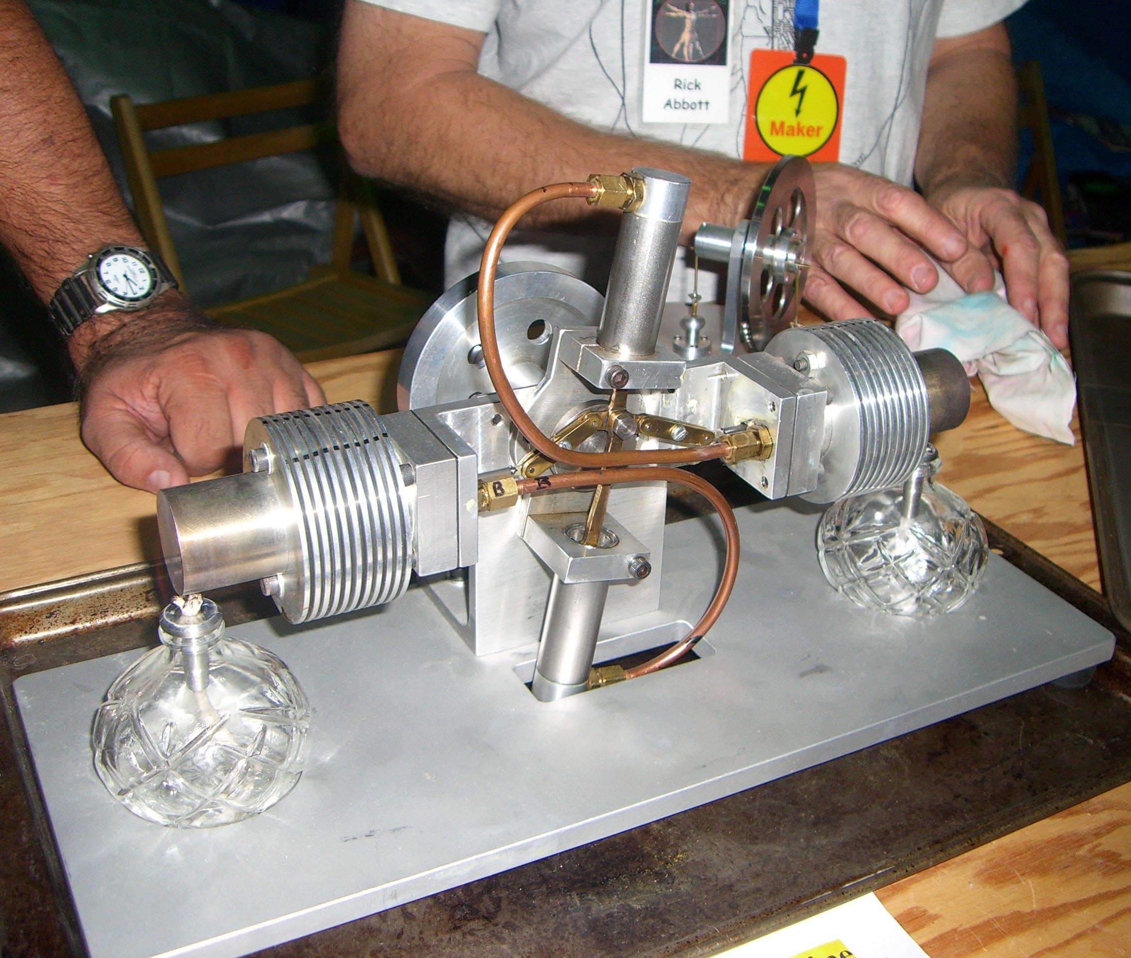 Stirling Engines at the Maker Faire 2007