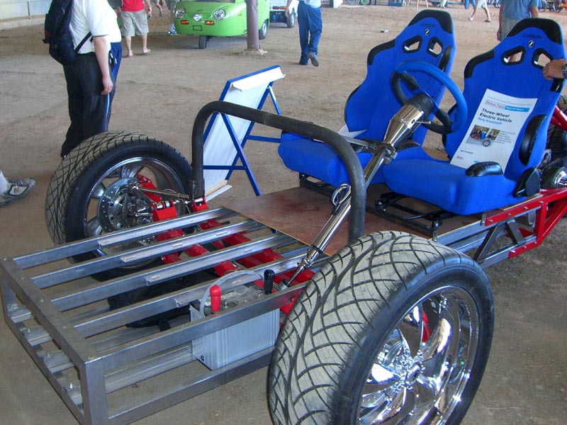 Three-wheel electric vehicle at the Maker Faire 2007