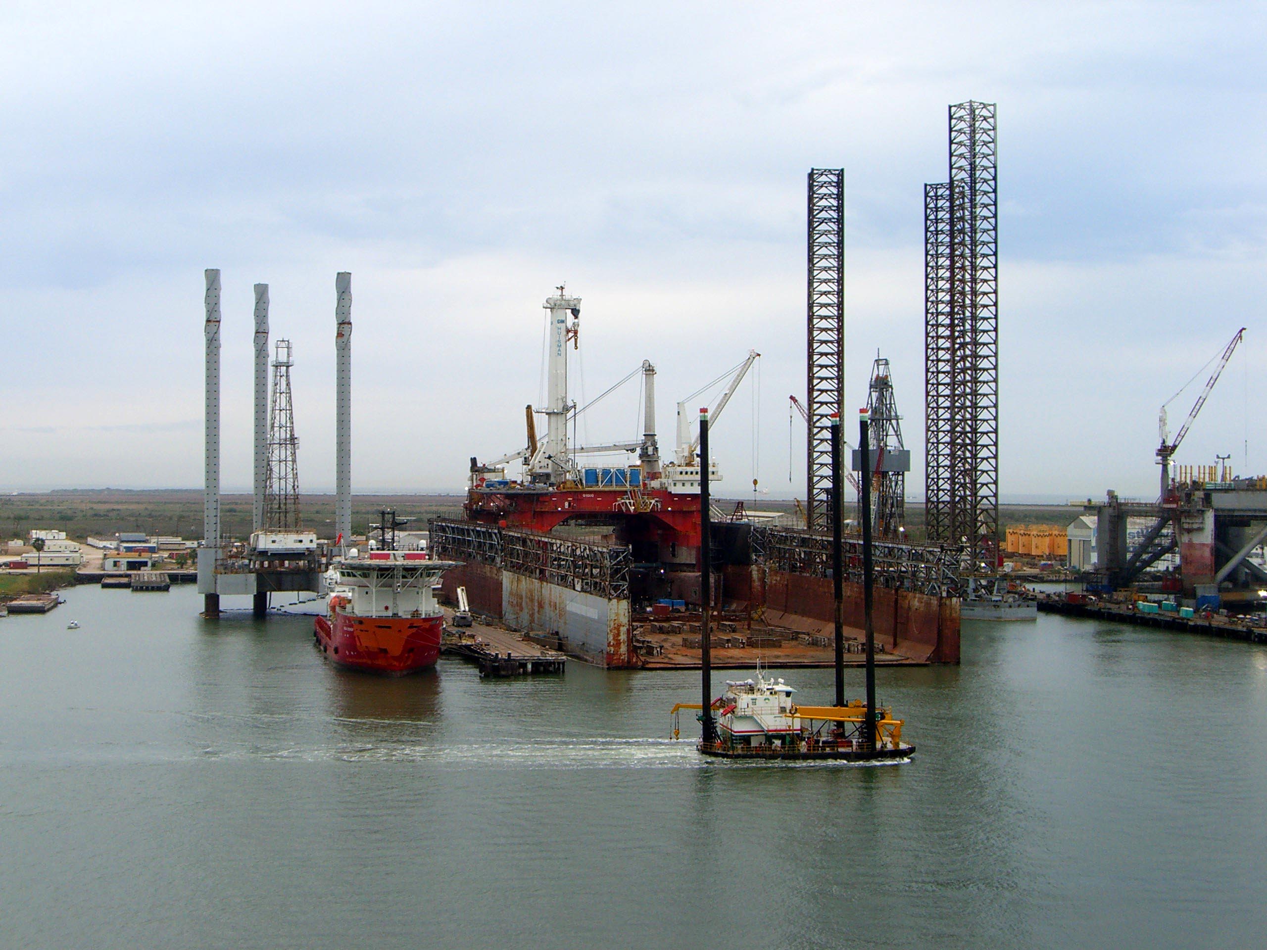 Dry dock in Galveston, November 2007