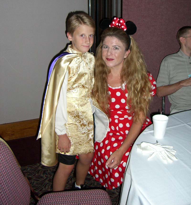 Minnie Mouse and her son at the costume dance at the LoneStaRG 2006